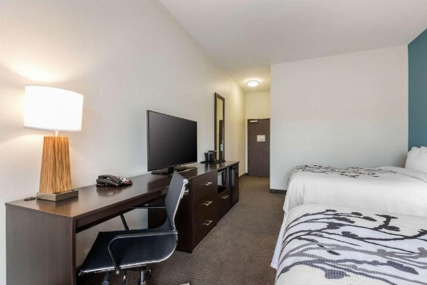 Sleep Inn & Suites West Des Moines near Jordan Creek image 15