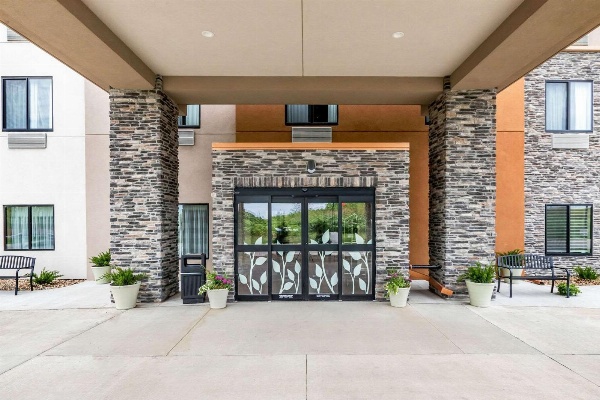 Sleep Inn & Suites West Des Moines near Jordan Creek image 3