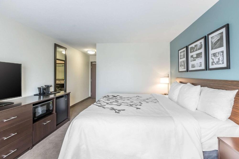 Sleep Inn & Suites West Des Moines near Jordan Creek